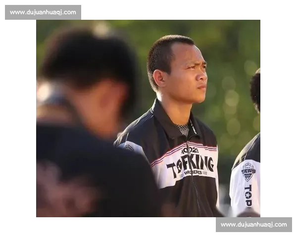 泰拳王耀威猜对决星当激战全程解析胜负之谜